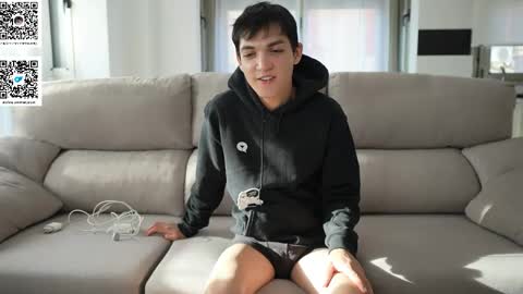 Snapshot of mattyaiden chatting on May 9, 5:29 pm Matty Aiden online show from May 9, 5:29 pm