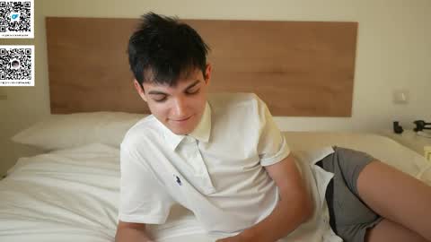 Snapshot of mattyaiden chatting on June 2, 7:05 pm Matty Aiden online show from June 2, 7:05 pm