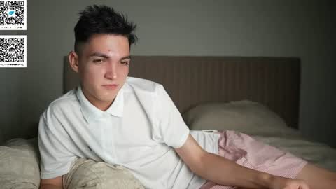 Snapshot of mattyaiden chatting on June 21, 6:32 pm Matty Aiden online show from June 21, 6:32 pm