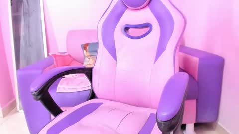 Snapshot of mature_bitch_monster_ass chatting on September 10, 4:07 pm call me mommy online show from September 10, 4:07 pm