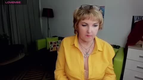 Snapshot of mature_blonde7 chatting on January 24, 9:47 pm Lana online show from January 24, 9:47 pm