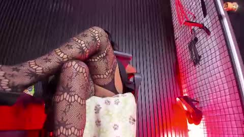 Snapshot of mature_naughty_x chatting on June 25, 5:12 am DEBORA online show from June 25, 5:12 am