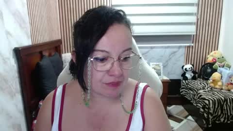 Sonia online show from April 30, 9:52 pm
