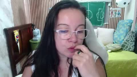 Snapshot of mature_wolf chatting on June 16, 9:50 pm Sonia online show from June 16, 9:50 pm