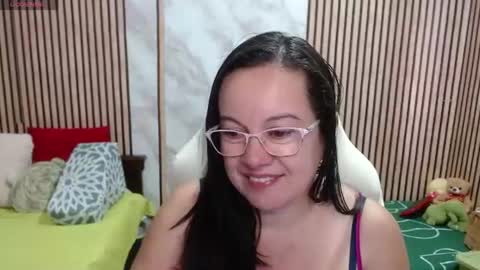 Snapshot of mature_wolf chatting on July 21, 7:49 pm Sonia online show from July 21, 7:49 pm