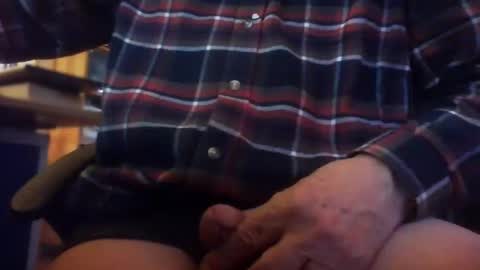 Snapshot of maturedaddi chatting on January 19, 4:22 pm Maturedaddi online show from January 19, 4:22 pm