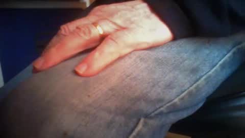 Snapshot of maturedaddi chatting on March 9, 1:15 pm Maturedaddi online show from March 9, 1:15 pm