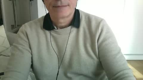 Snapshot of maturehotman chatting on February 23, 9:44 am maturehotman online show from February 23, 9:44 am