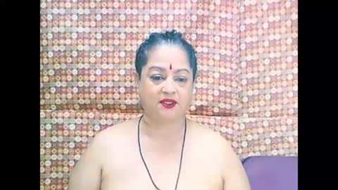 Snapshot of matureindian654u chatting on May 15, 5:42 pm matureindian654u online show from May 15, 5:42 pm