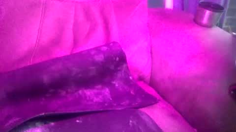 Snapshot of matureman1234 chatting on March 7, 7:38 am matureman1234 online show from March 7, 7:38 am