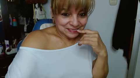 Cecilia online show from November 28, 7:49 pm