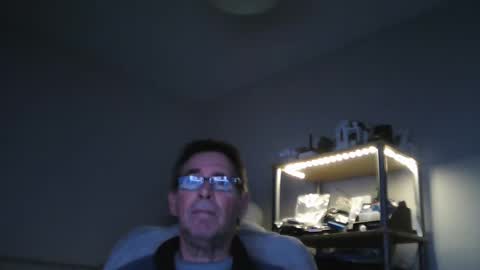 Snapshot of maturewisdom61 chatting on January 15, 2:38 am maturewisdom61 online show from January 15, 2:38 am