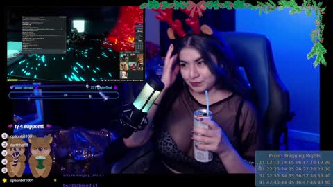 Snapshot of maudlinbrat chatting on December 29, 6:03 am maudLin online show from December 29, 6:03 am