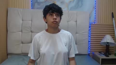 maurenicarus303av online show from March 15, 8:37 pm