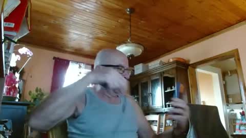 Snapshot of mauriceandre chatting on March 4, 2:53 pm Maurice online show from March 4, 2:53 pm