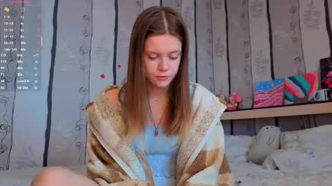 Snapshot of maurineneverman chatting on March 14, 8:09 am Lucy online show from March 14, 8:09 am