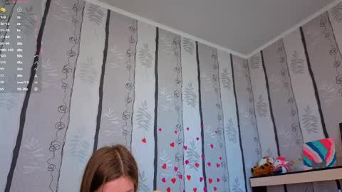 Snapshot of maurineneverman chatting on May 20, 7:58 am Lucy online show from May 20, 7:58 am