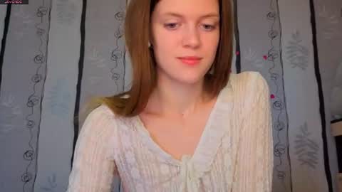 Snapshot of maurineneverman chatting on June 15, 8:05 am Lucy online show from June 15, 8:05 am
