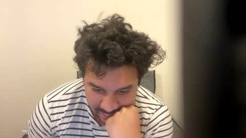 Snapshot of mauro656 chatting on December 24, 8:44 am mauro656 online show from December 24, 8:44 am