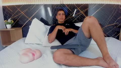 Snapshot of mauro_boy chatting on June 1, 7:48 pm mauro_boy online show from June 1, 7:48 pm