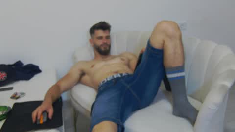 mauro_real_man online show from June 6, 6:01 pm