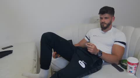 mauro_real_man online show from June 13, 7:01 pm