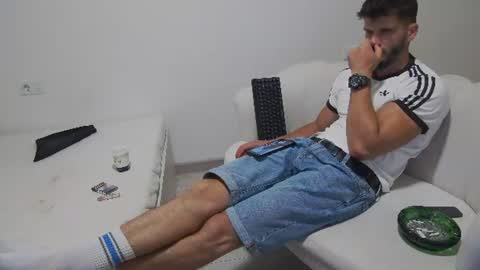 mauro_real_man online show from June 14, 6:43 pm