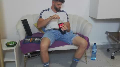 mauro_real_man online show from July 5, 7:10 pm