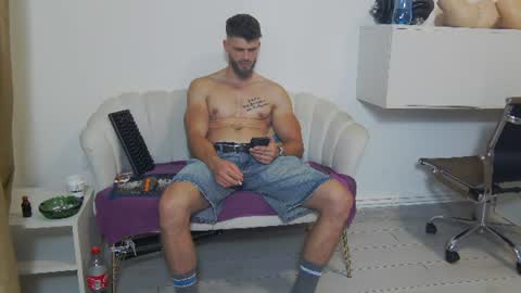 mauro_real_man online show from July 8, 5:28 pm