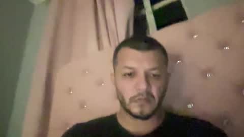 Snapshot of maurodcali chatting on February 16, 2:40 am maurodcali online show from February 16, 2:40 am