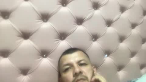 Snapshot of maurodcali chatting on March 1, 2:46 am maurodcali online show from March 1, 2:46 am