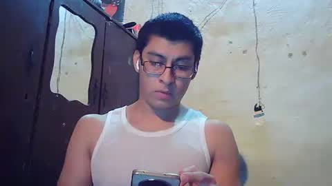 Snapshot of maurodirty chatting on January 14, 11:31 pm Mauro online show from January 14, 11:31 pm