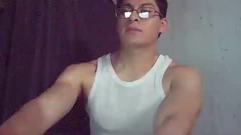 Snapshot of maurodirty chatting on February 13, 11:56 pm Mauro online show from February 13, 11:56 pm