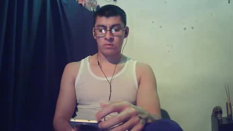 Snapshot of maurodirty chatting on March 4, 7:14 am Mauro online show from March 4, 7:14 am