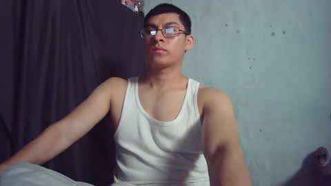 Snapshot of maurodirty chatting on March 14, 6:57 pm Mauro online show from March 14, 6:57 pm