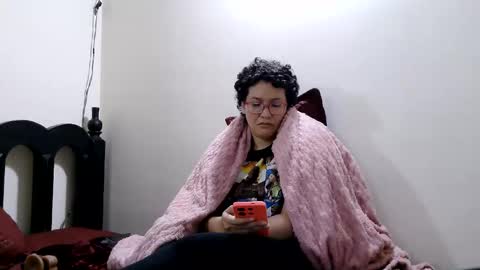 Snapshot of mauroluxandra chatting on June 10, 7:35 pm mauroluxandra online show from June 10, 7:35 pm