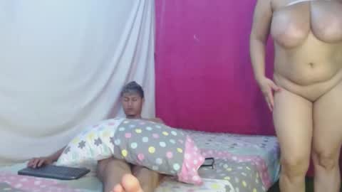 Snapshot of mauryandjonny chatting on March 7, 12:48 am mauryandjonny online show from March 7, 12:48 am