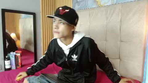 Snapshot of maverickhotson303av chatting on December 3, 4:20 am maverickhotson303av online show from December 3, 4:20 am