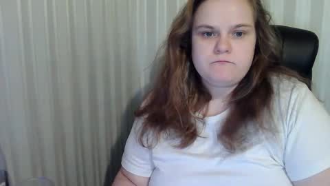 Snapshot of mavka2025 chatting on November 17, 11:16 am Mavka2025 online show from November 17, 11:16 am