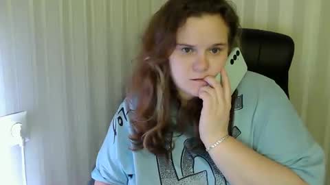 Snapshot of mavka2025 chatting on November 18, 6:34 pm Mavka2025 online show from November 18, 6:34 pm