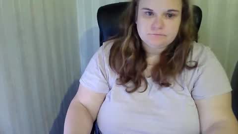 Snapshot of mavka2025 chatting on December 2, 2:34 pm Mavka2025 online show from December 2, 2:34 pm