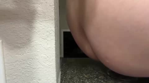 max692711 online show from March 31, 11:43 am