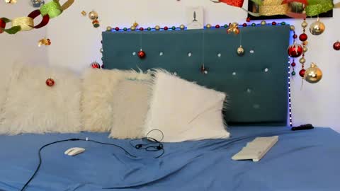 Snapshot of max_and_peter chatting on December 10, 10:26 pm max_and_peter online show from December 10, 10:26 pm