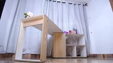 Snapshot of max_collins1 chatting on November 10, 11:09 am Max Collins online show from November 10, 11:09 am