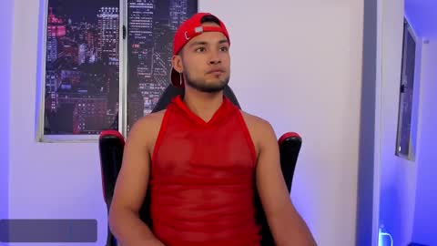 Snapshot of max_conor_ chatting on January 30, 7:37 pm Max Conor online show from January 30, 7:37 pm