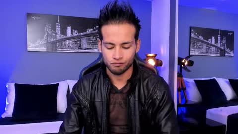 Snapshot of max_conor_ chatting on September 9, 11:54 am Max Conor online show from September 9, 11:54 am