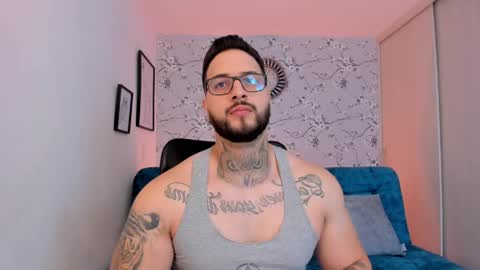 Snapshot of max_dic1 chatting on March 24, 12:54 pm max D. online show from March 24, 12:54 pm