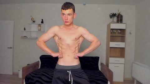 Snapshot of max_foks_ chatting on July 21, 5:54 am max_foks_ online show from July 21, 5:54 am