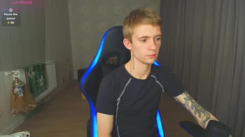 Max Gen with tats 24years  And Ethan without tats 20 years online show from January 13, 5:55 pm