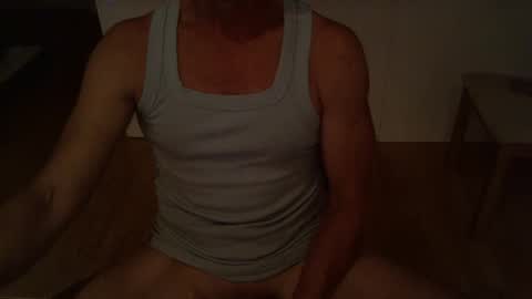 Snapshot of max_johnson69 chatting on March 7, 10:24 am max_johnson69 online show from March 7, 10:24 am